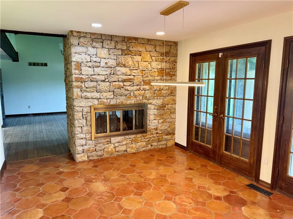 12824 Leavenworth Road — photo 11
