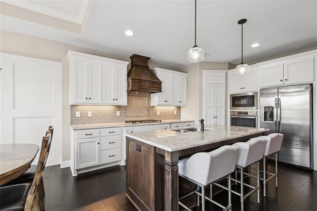 Photo 8 of 32 - 9900 W 163rd Street