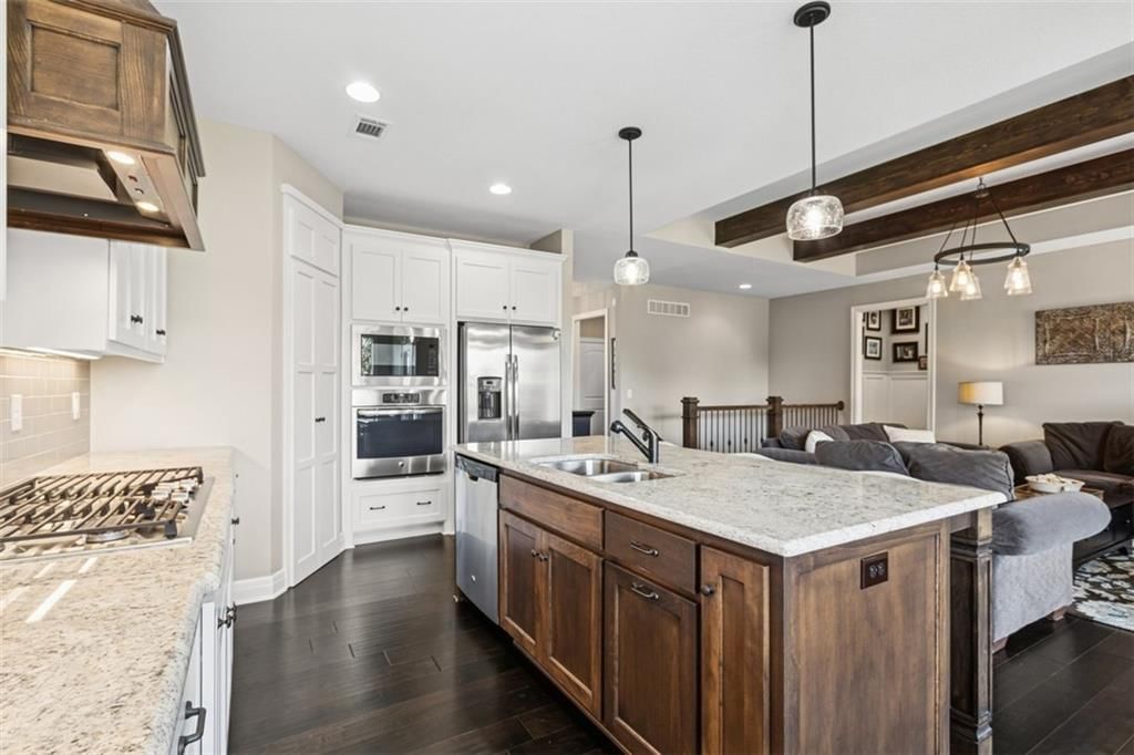 Photo 10 of 32 - 9900 W 163rd Street