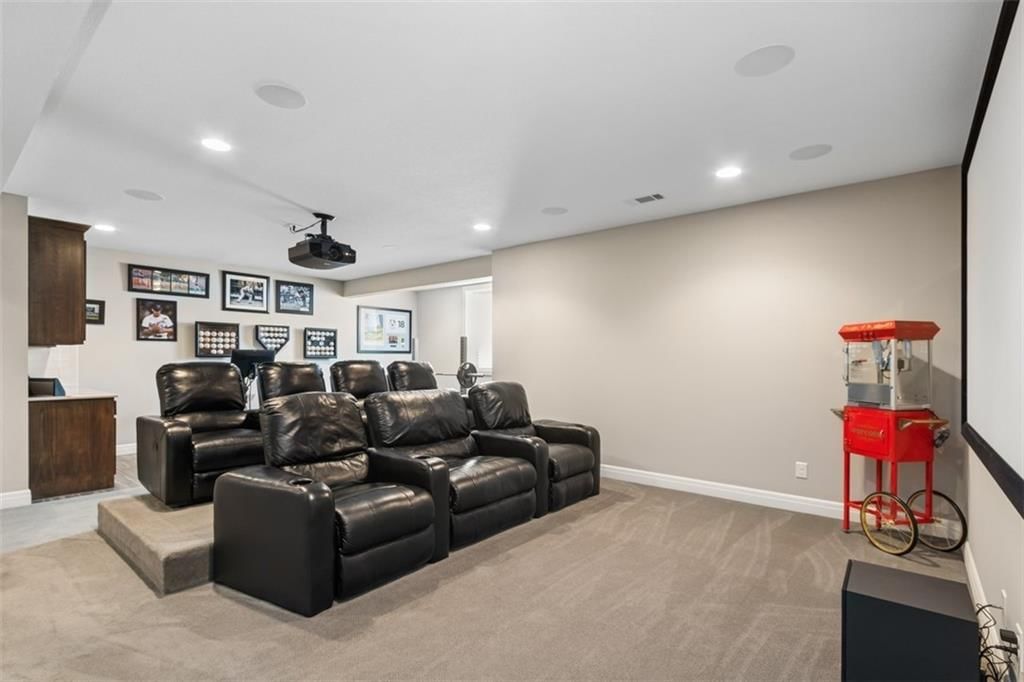 Photo 24 of 32 - 9900 W 163rd Street