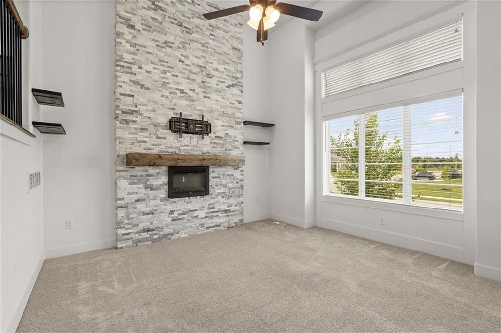 Photo 6 of 41 - 29702 W 195th Street