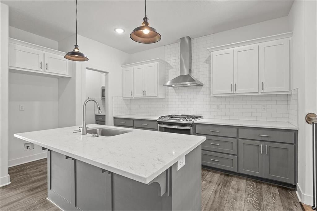 Photo 9 of 41 - 29702 W 195th Street