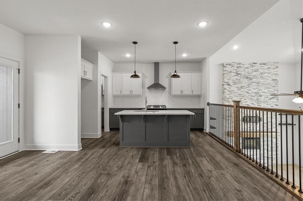 Photo 10 of 41 - 29702 W 195th Street