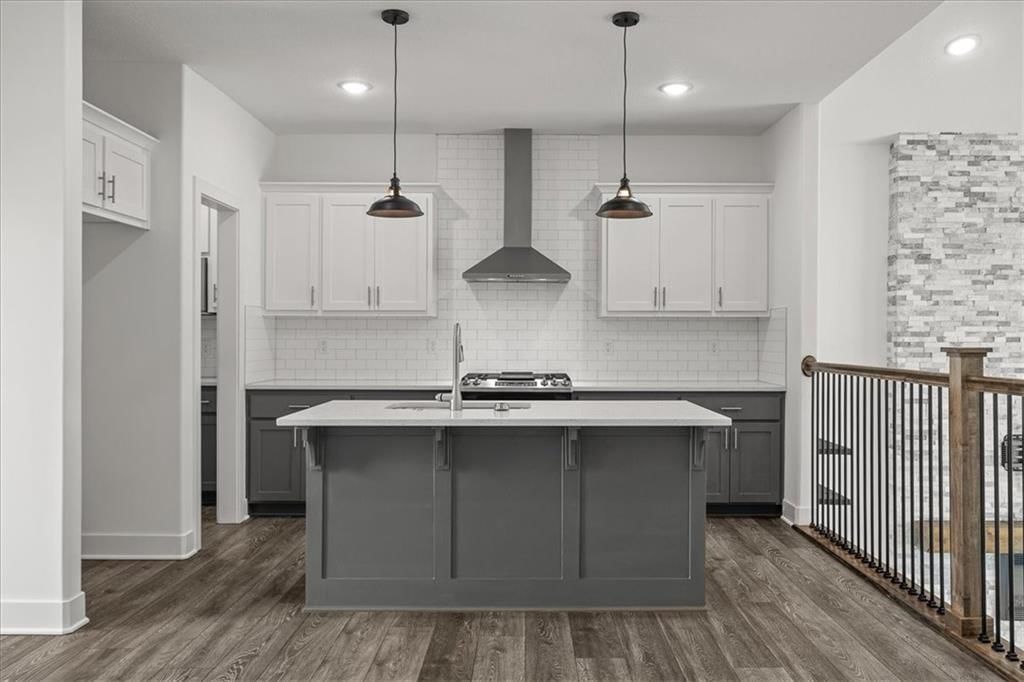 Photo 11 of 41 - 29702 W 195th Street