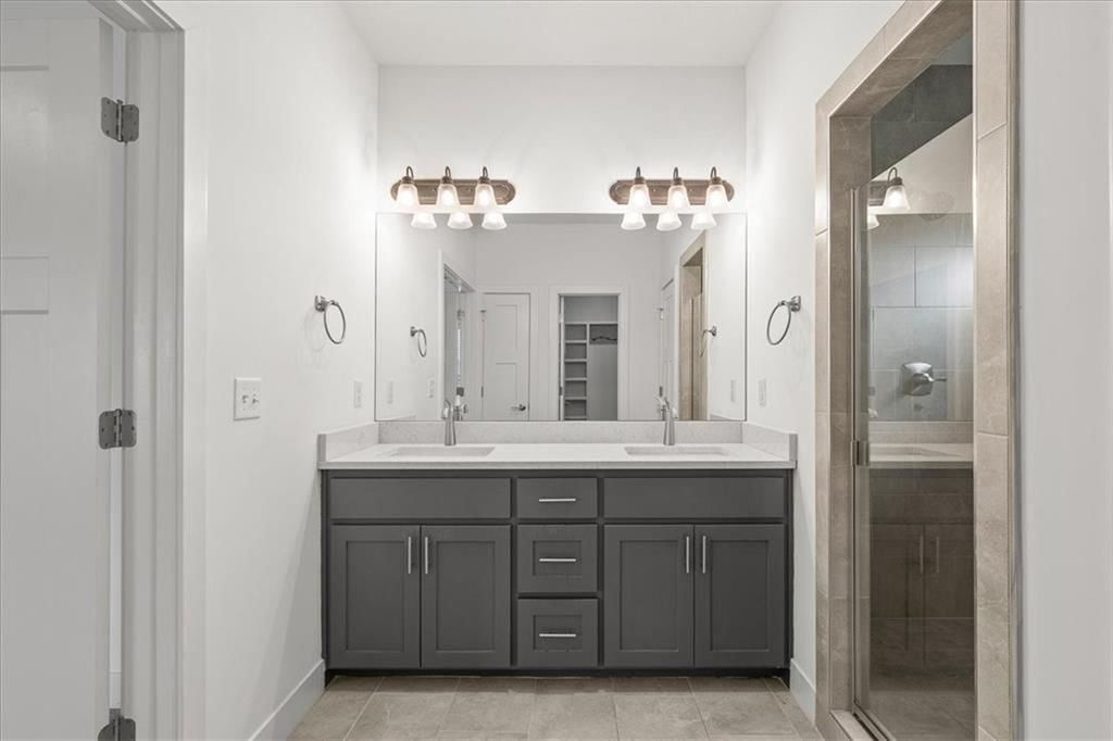 Photo 18 of 41 - 29702 W 195th Street