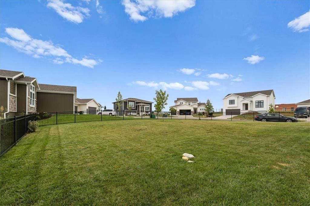 Photo 26 of 41 - 29702 W 195th Street