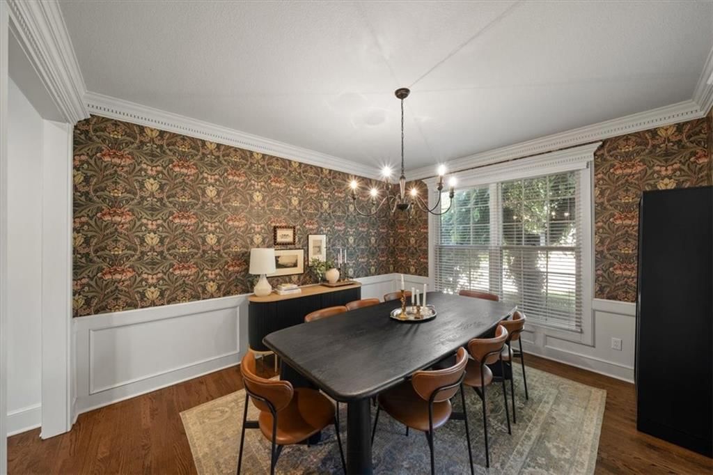 Photo 10 of 38 - 7839 W 139th Street