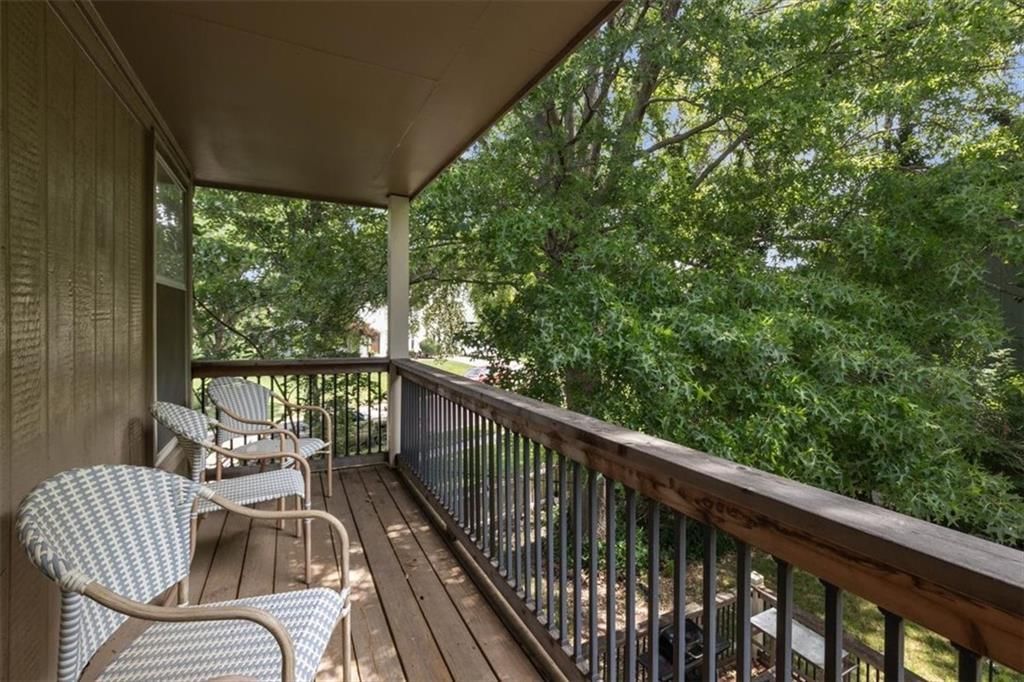 Photo 18 of 38 - 7839 W 139th Street
