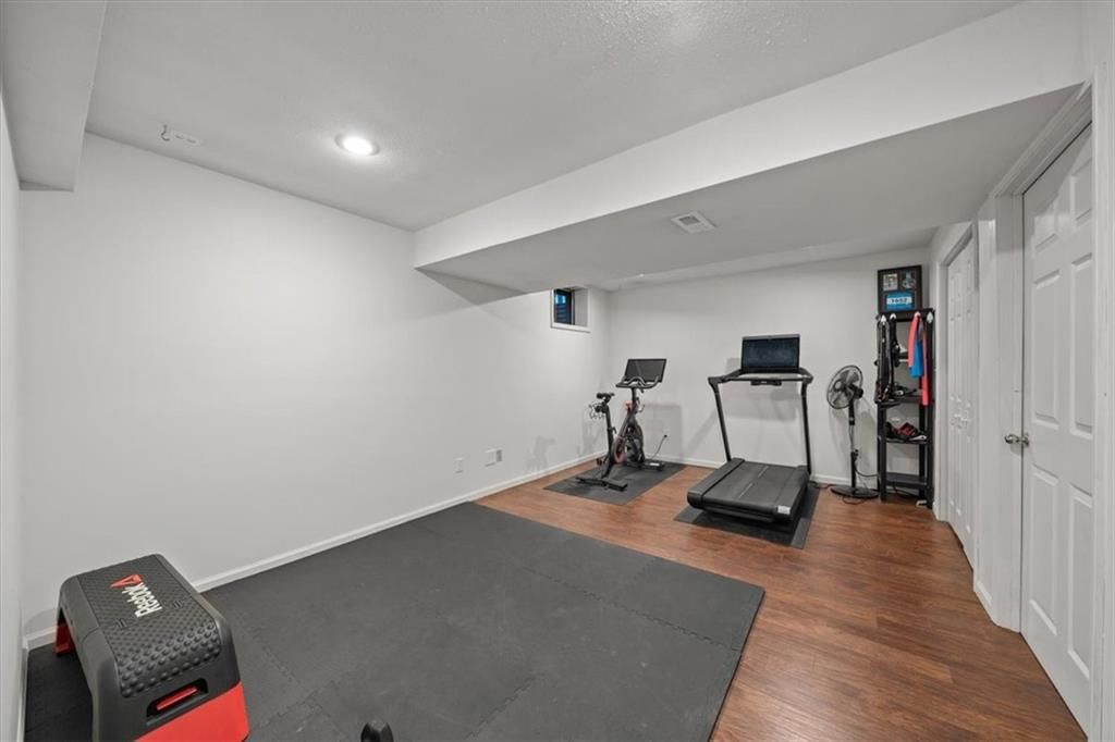 Photo 25 of 38 - 7839 W 139th Street