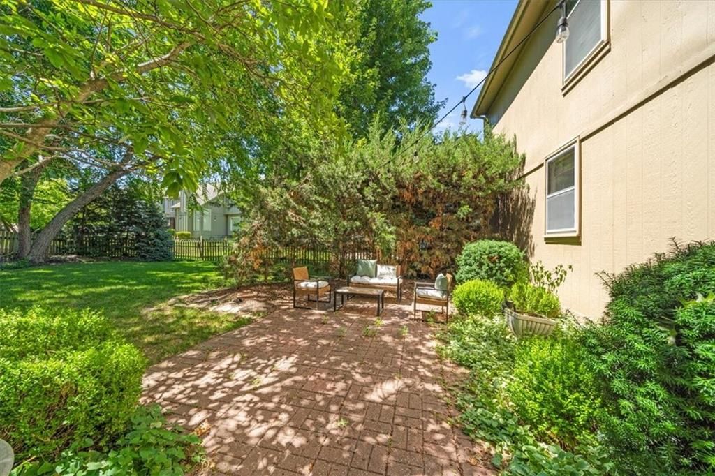 Photo 28 of 38 - 7839 W 139th Street