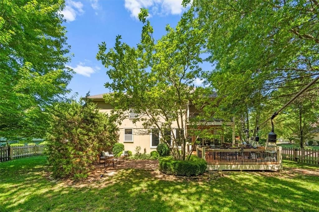Photo 29 of 38 - 7839 W 139th Street