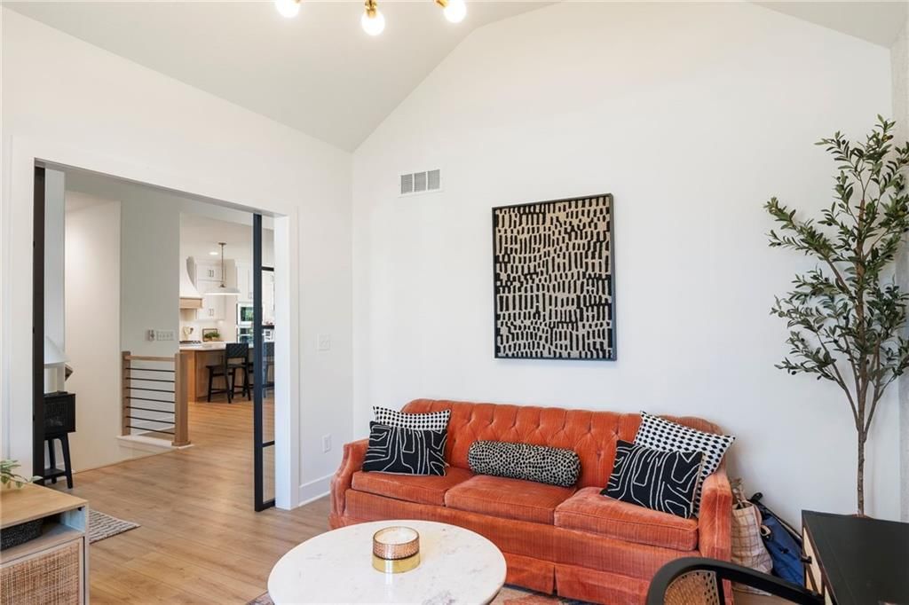 10221 N Potter Avenue — photo 6