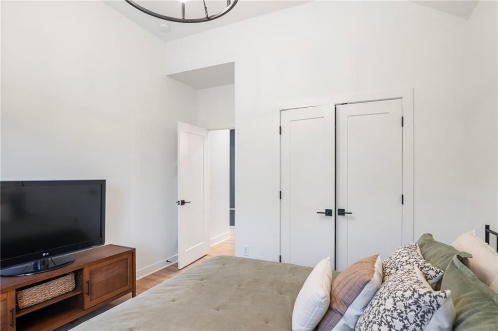 10221 N Potter Avenue — photo 32