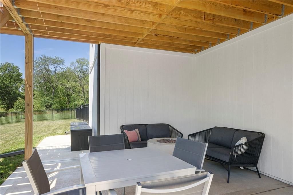 10221 N Potter Avenue — photo 55