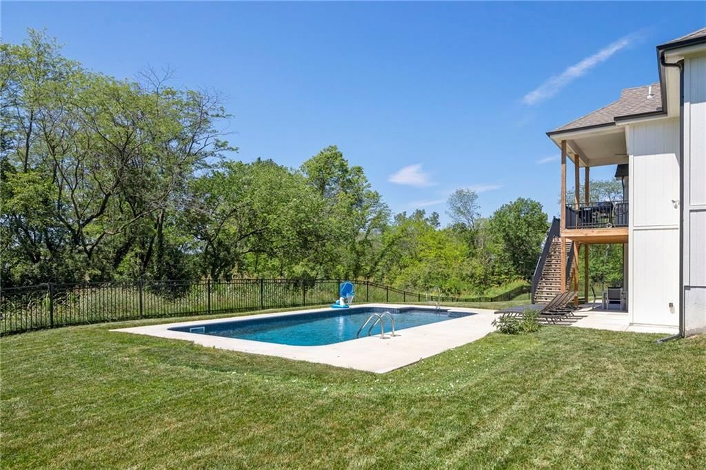 10221 N Potter Avenue — photo 59