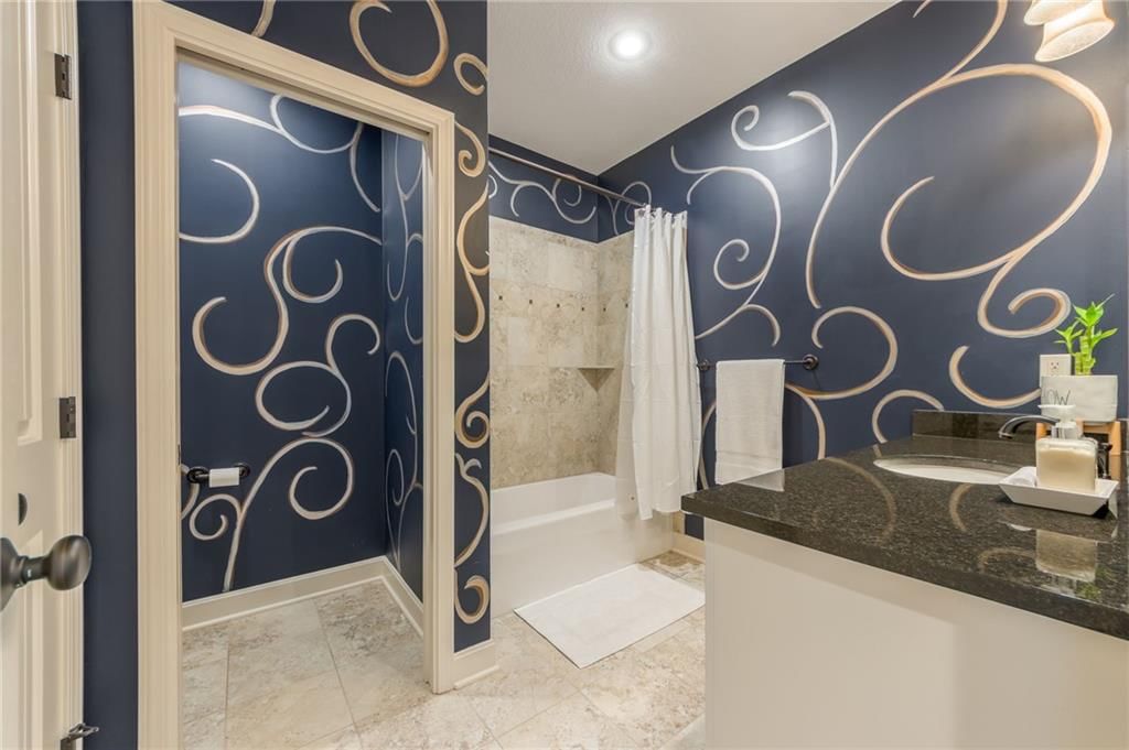 Photo 25 of 46 - 5007 NW 71st Street
