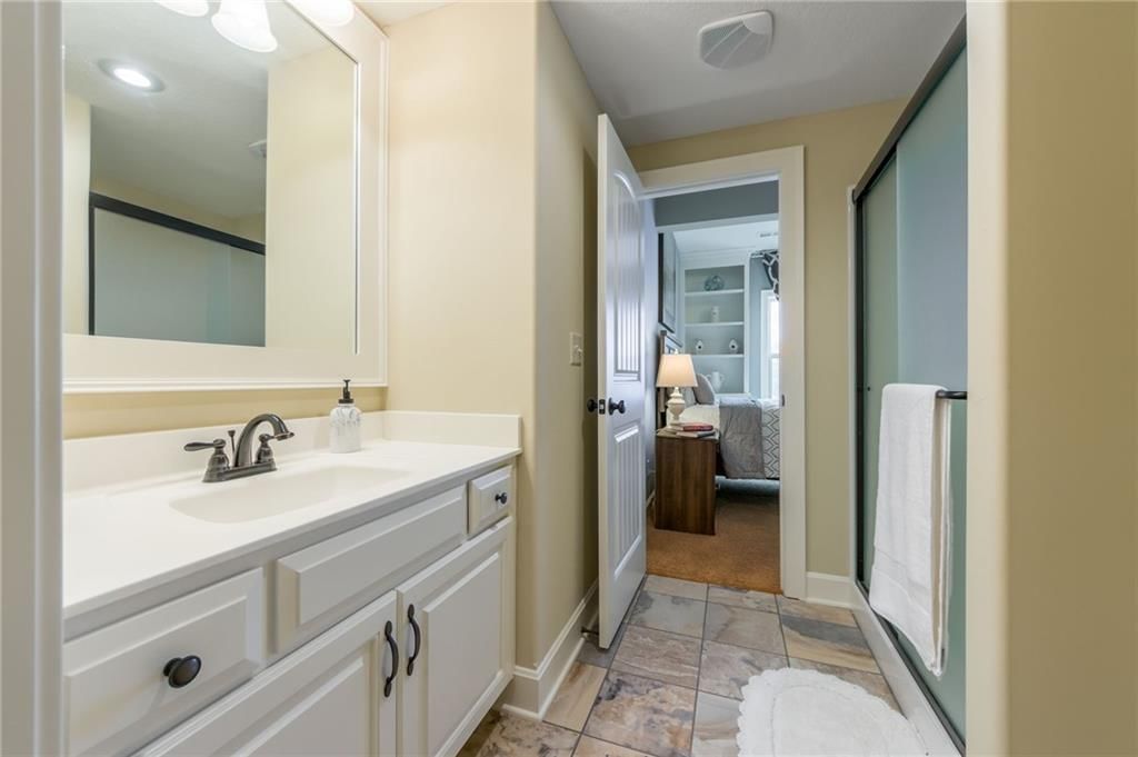 Photo 29 of 46 - 5007 NW 71st Street