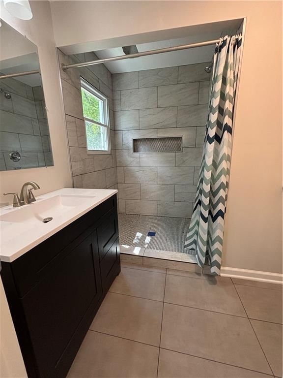 Photo 9 of 21 - 611 W Poplar Street