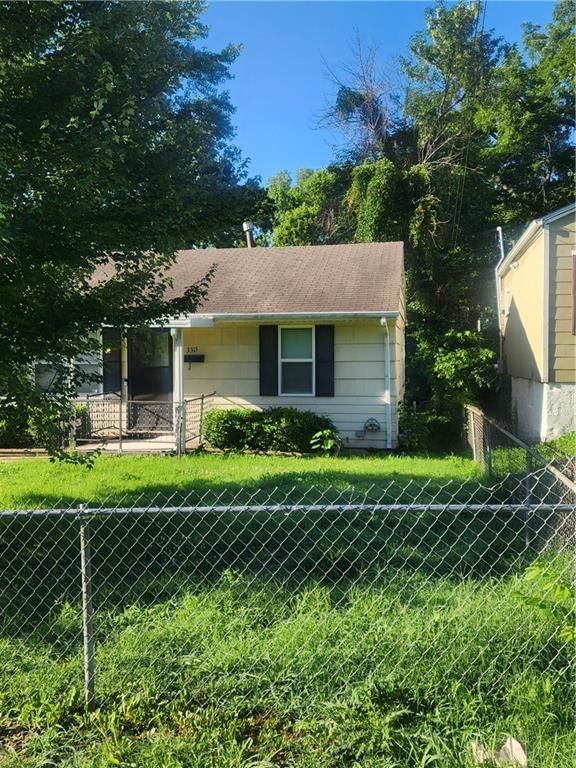 3315 E 73rd Street, Kansas City, MO