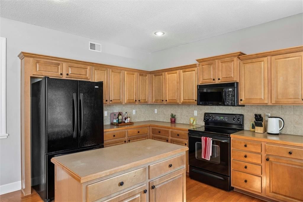 7117 Aminda Street — photo 11