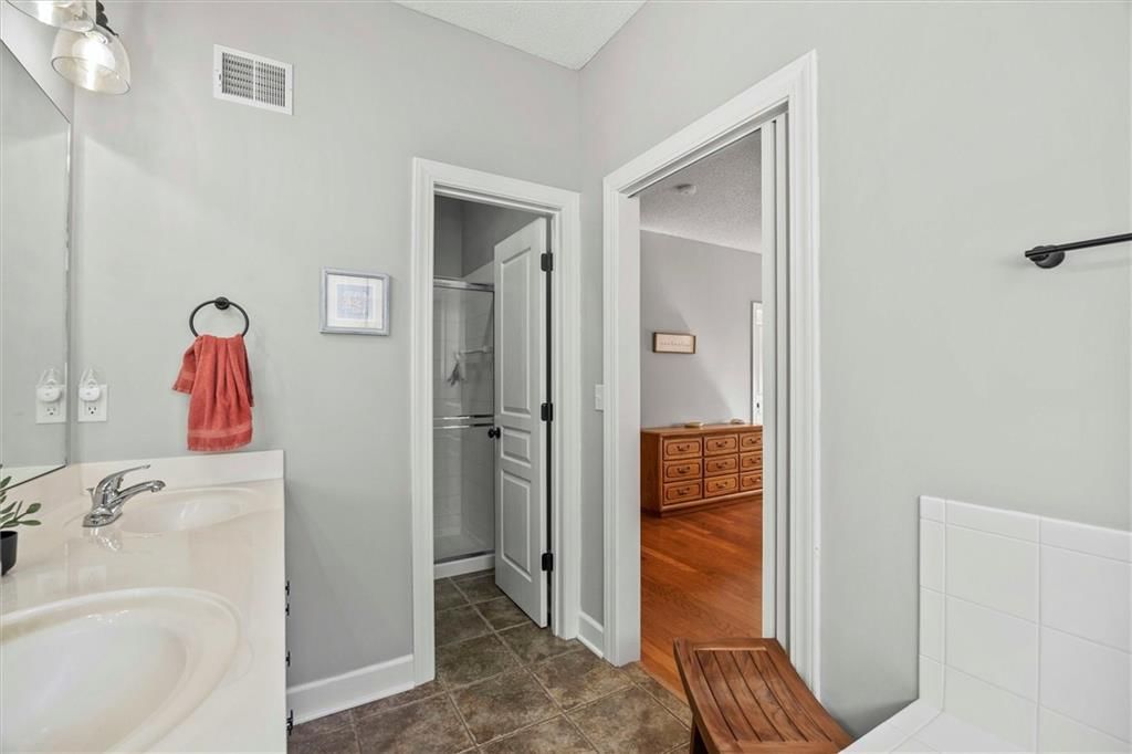 7117 Aminda Street — photo 18