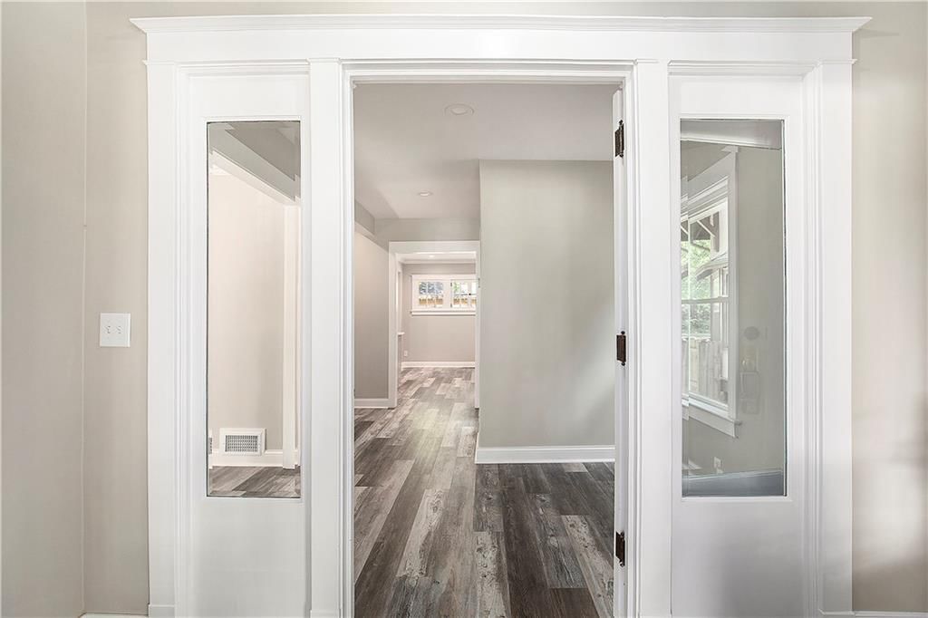 4101 KENWOOD Avenue — photo 3