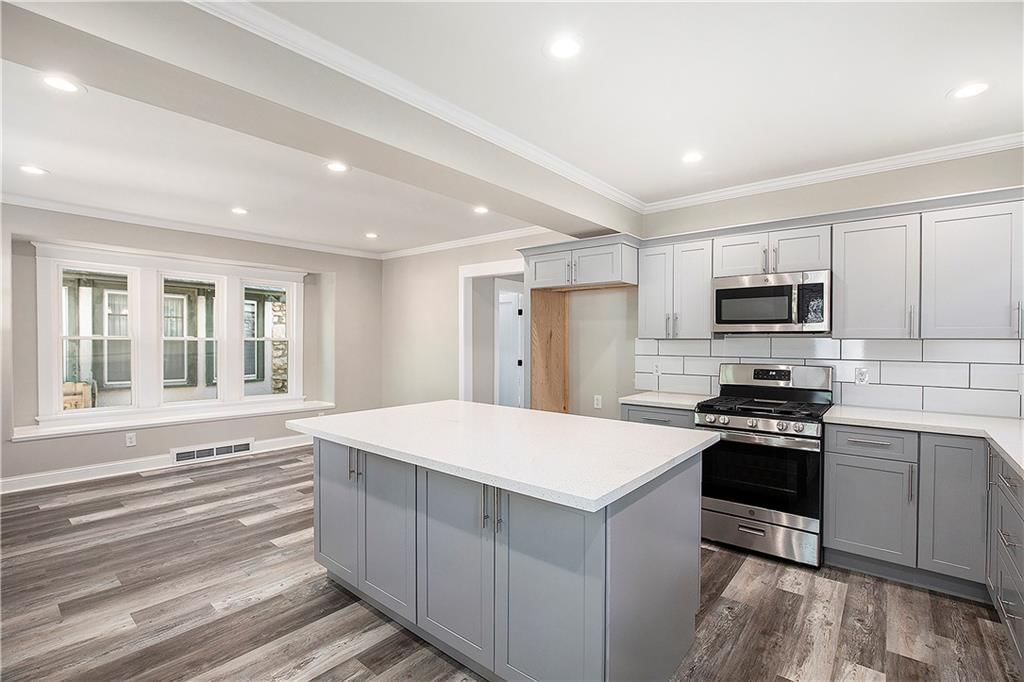 4101 KENWOOD Avenue — photo 10