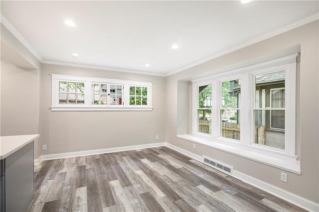 4101 KENWOOD Avenue — photo 12