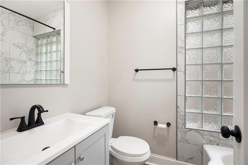 4101 KENWOOD Avenue — photo 13