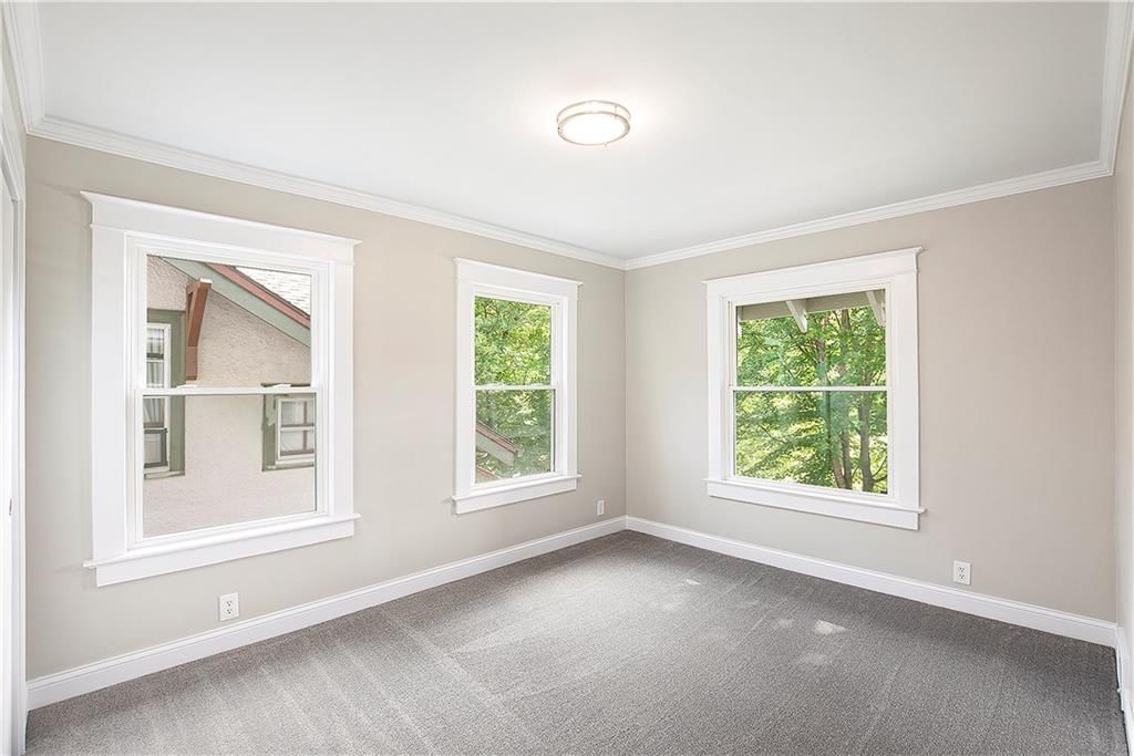 4101 KENWOOD Avenue — photo 21