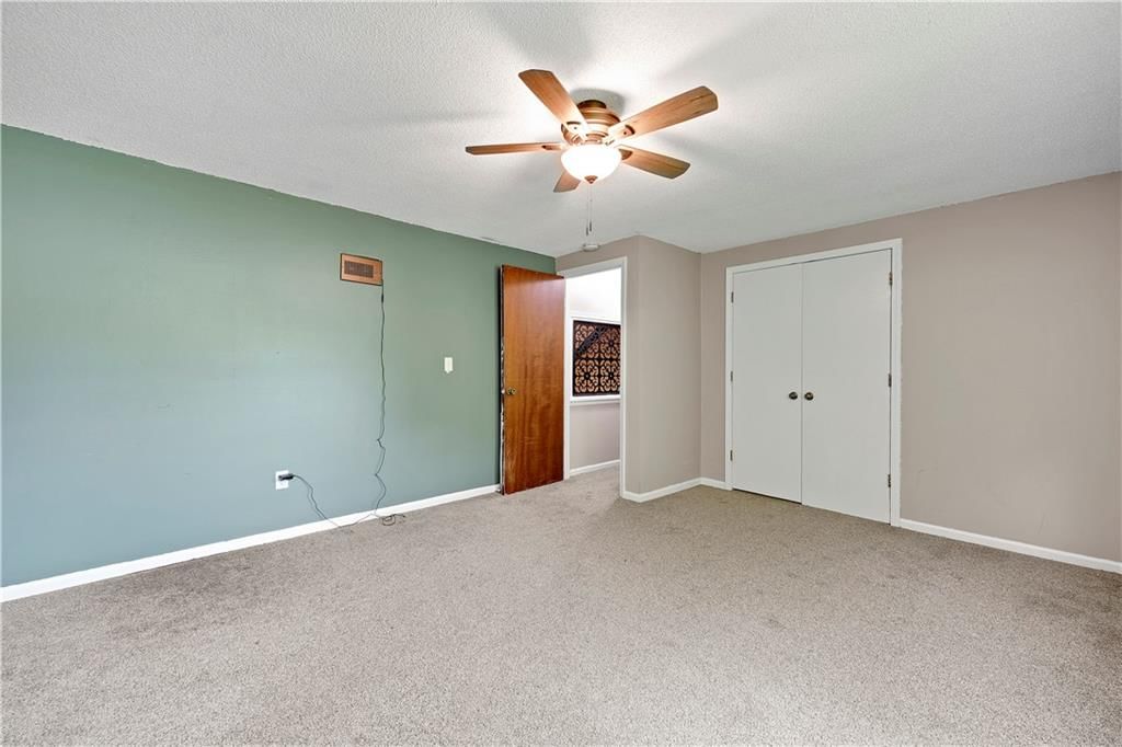 Photo 21 of 25 - 9928 Century Lane