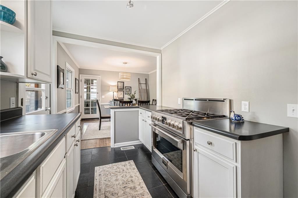 5510 Rosewood Street — photo 10