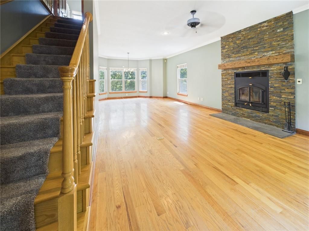 Photo 5 of 46 - 1578 Quarry Road