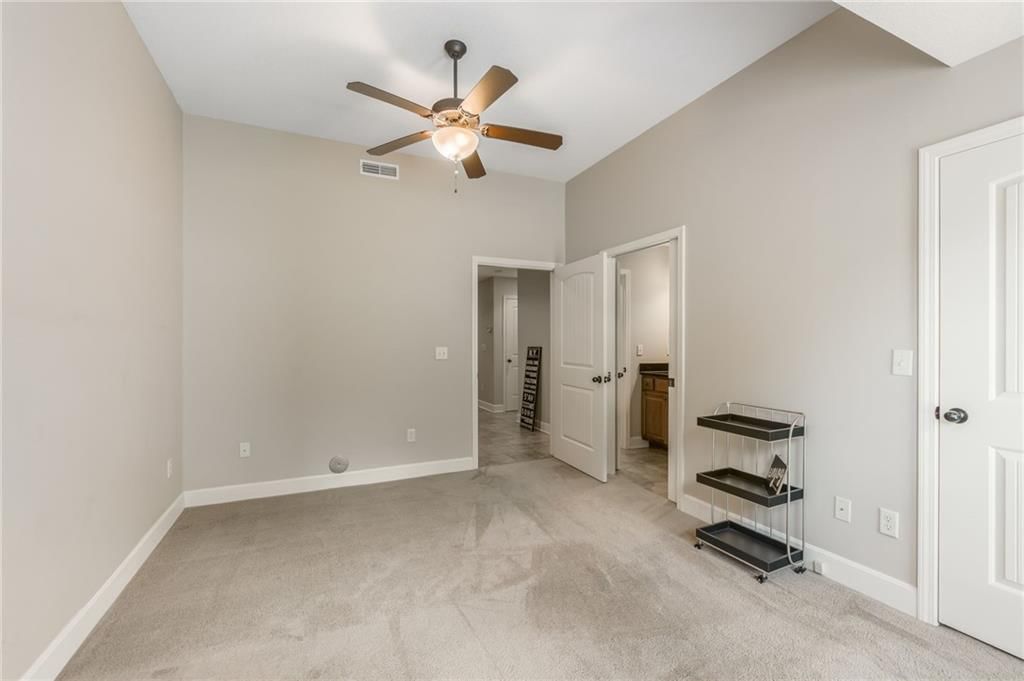 13693 Chinkapin Circle — photo 10