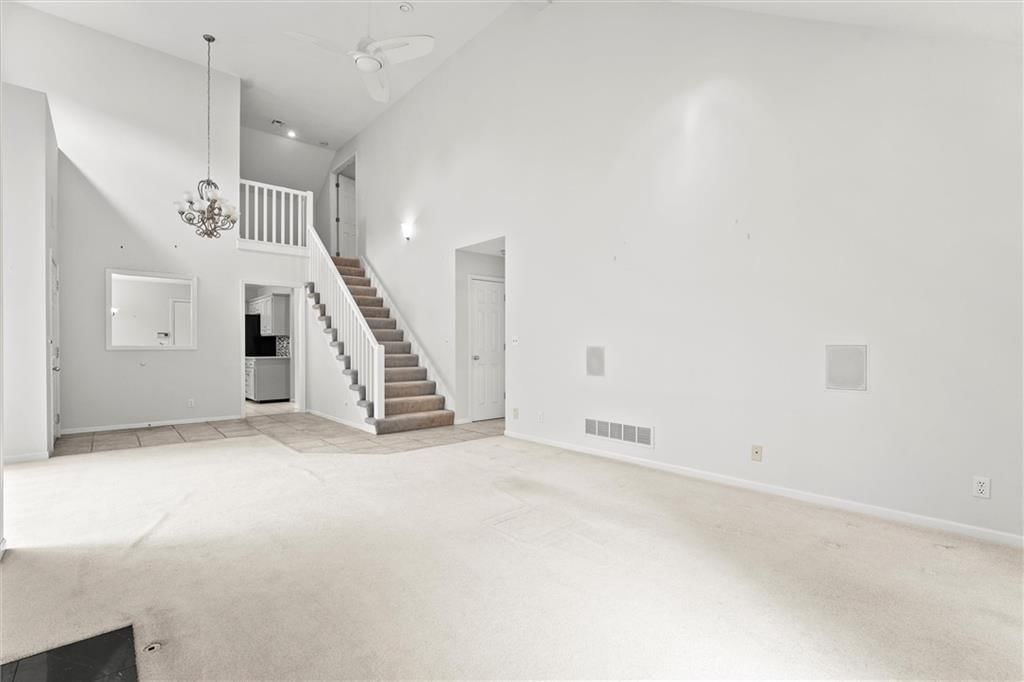 12213 Grant Lane — photo 9