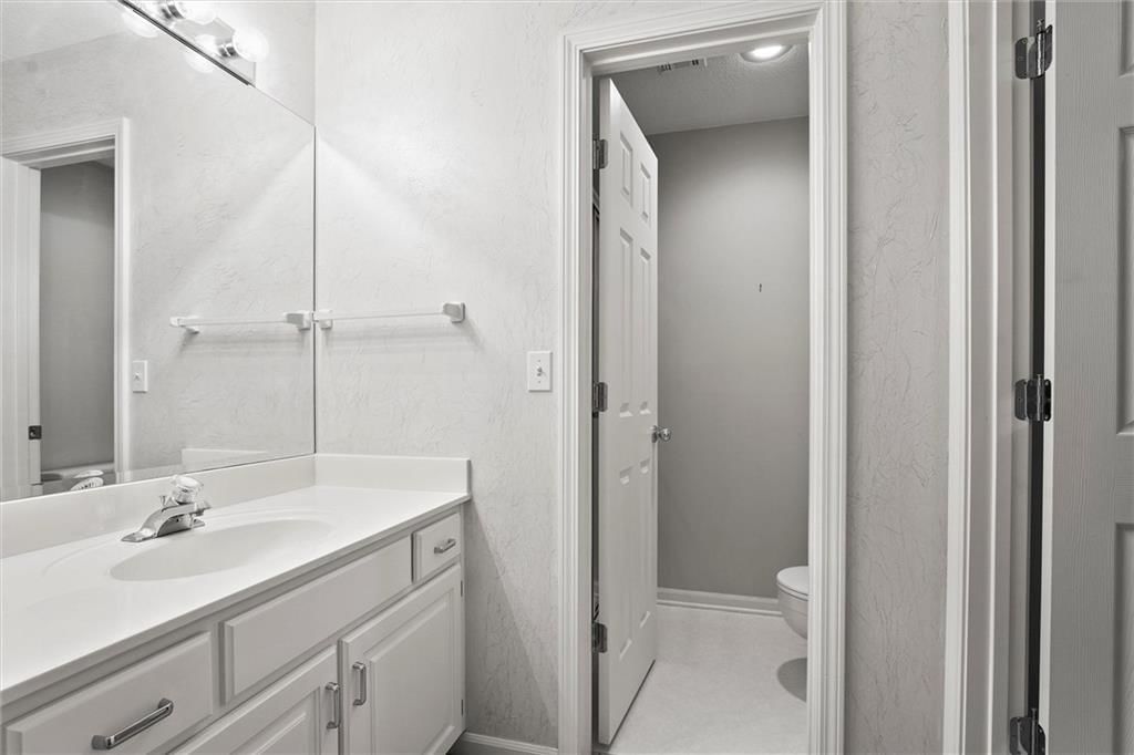 12213 Grant Lane — photo 14