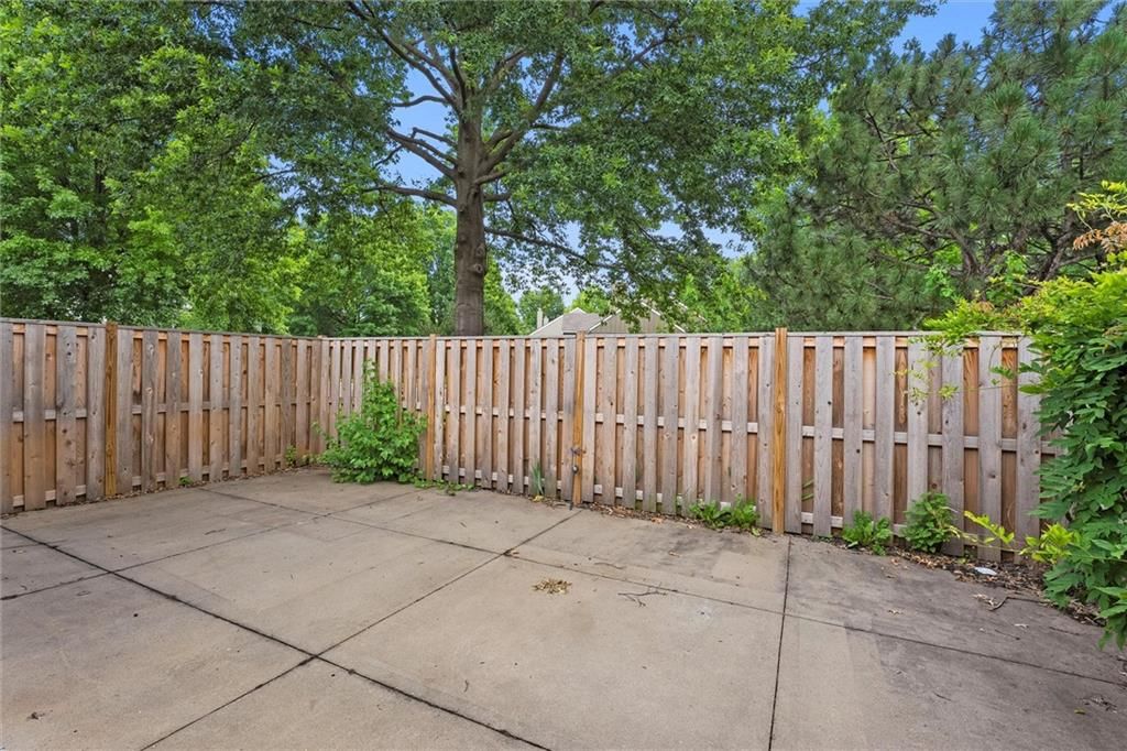 12213 Grant Lane — photo 29