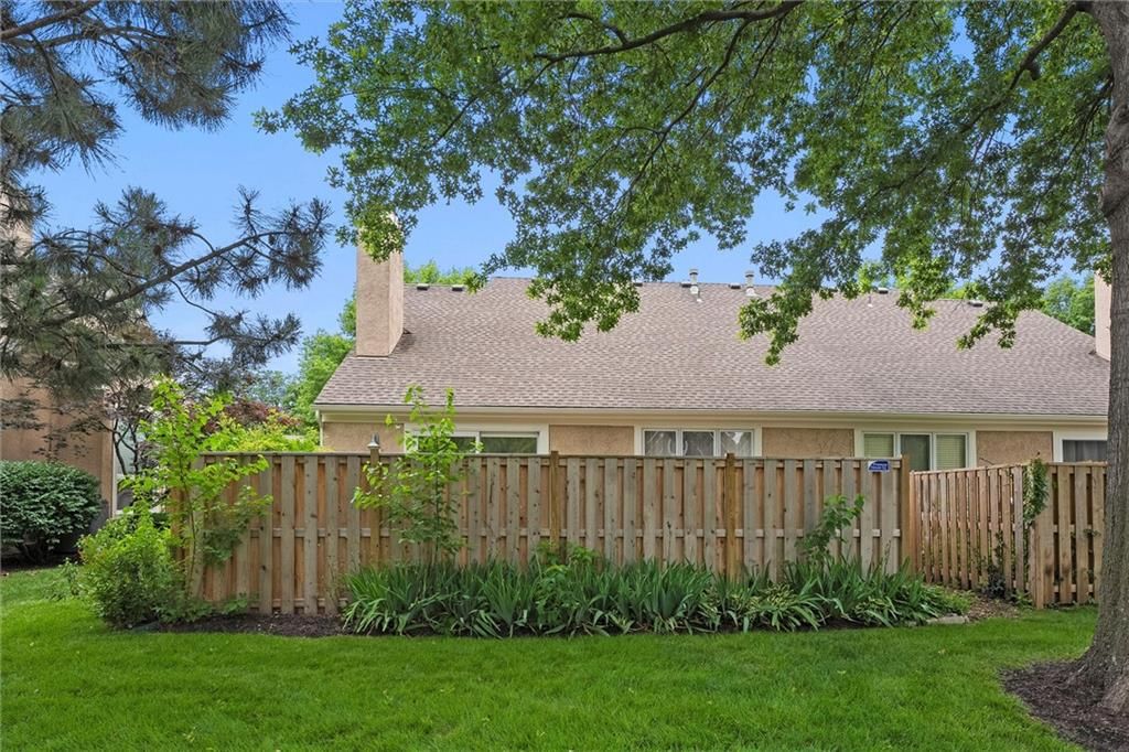 12213 Grant Lane — photo 31