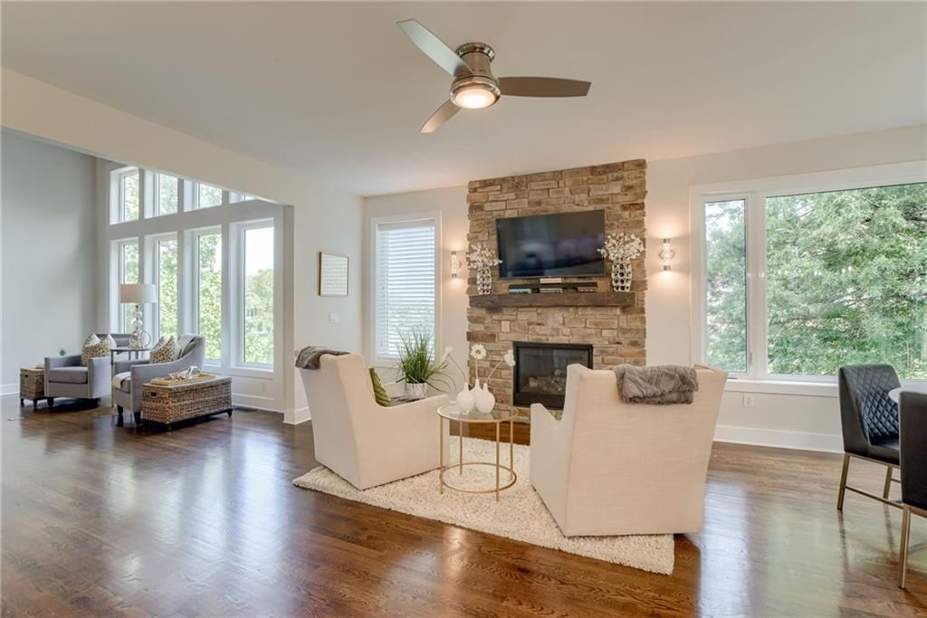 Photo 6 of 35 - 9520 W 146th Street