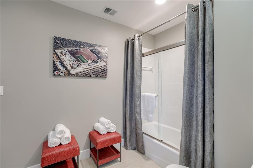 Photo 22 of 35 - 9520 W 146th Street