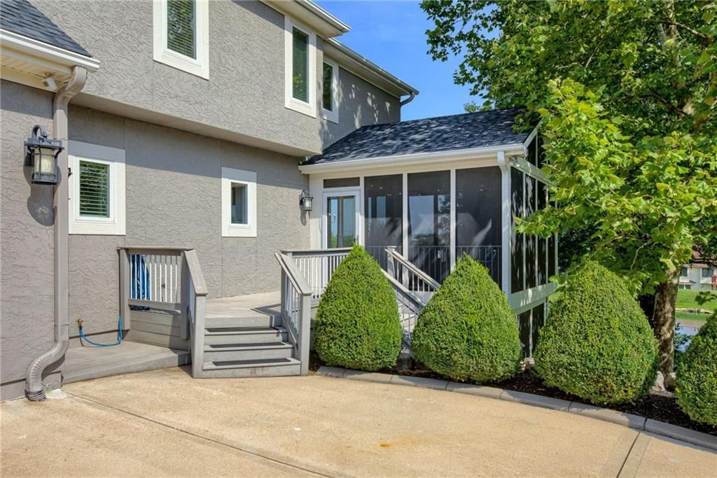 Photo 32 of 35 - 9520 W 146th Street