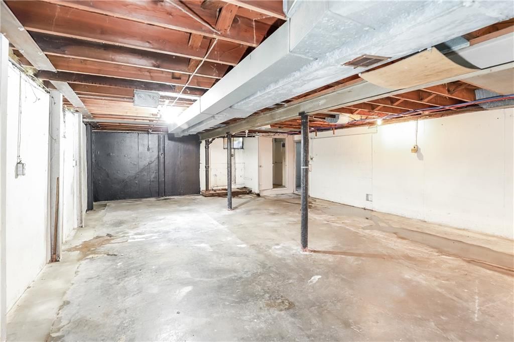Photo 21 of 27 - 7541 OLIVE Street