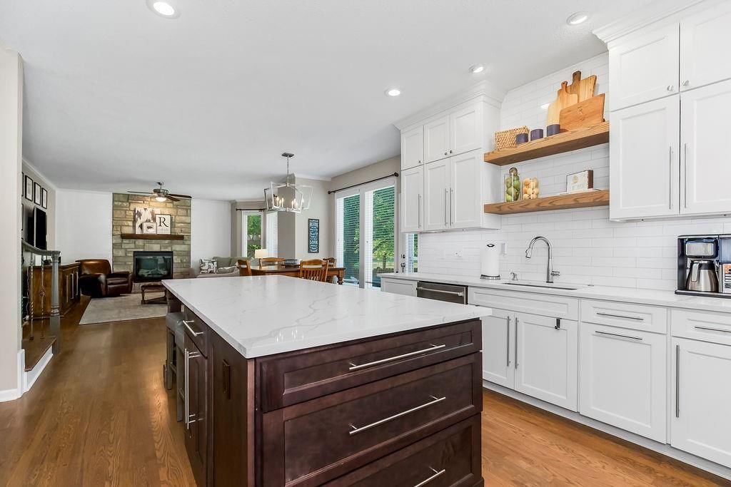 22122 W 58th Street — photo 9