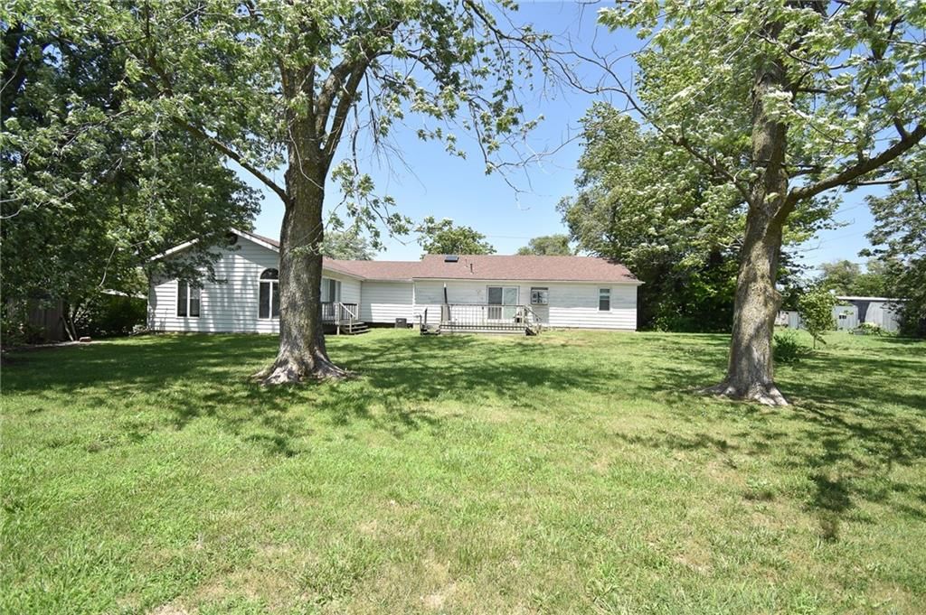 211 Southside Court — photo 13