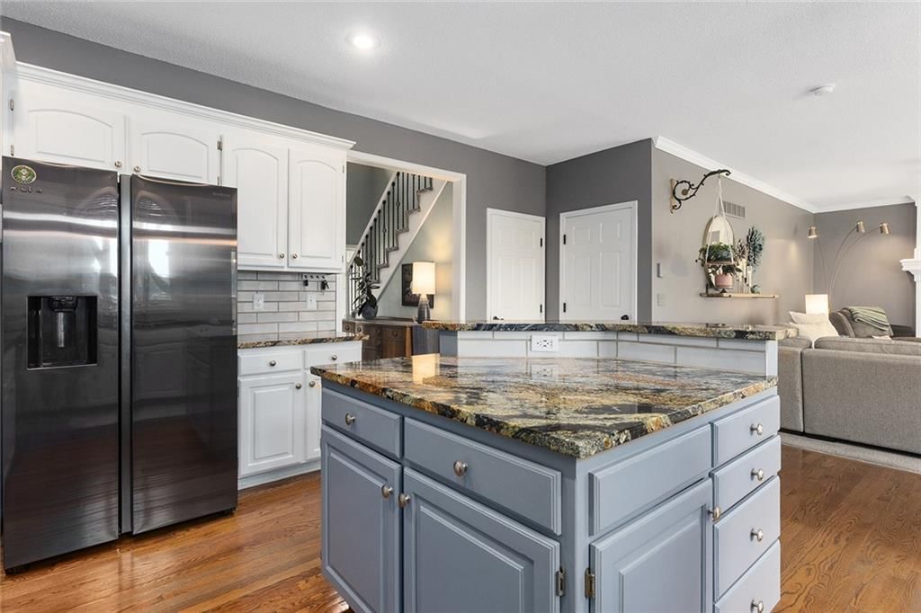 Photo 5 of 49 - 23210 W 45TH Street