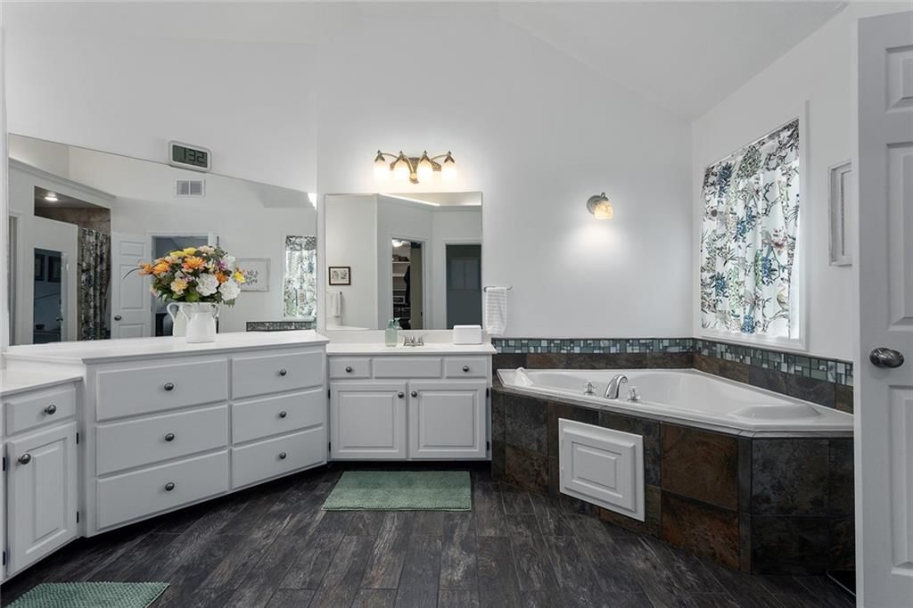 Photo 19 of 49 - 23210 W 45TH Street