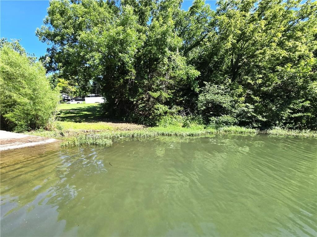 405 W Sugar Lake Drive — photo 2