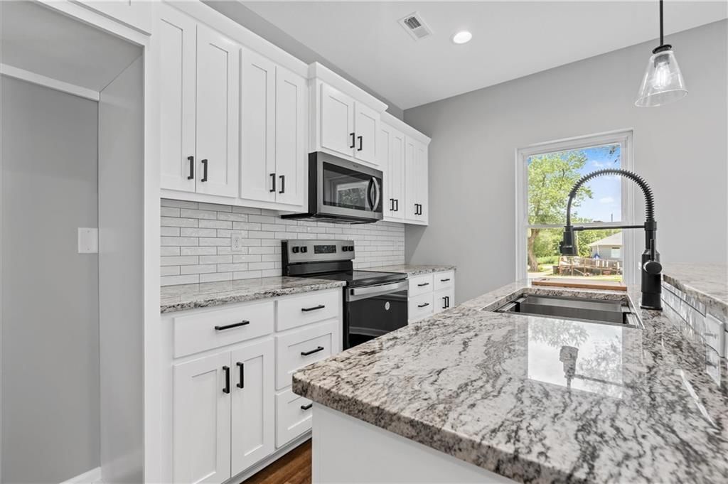621 S Whitmer Street — photo 8