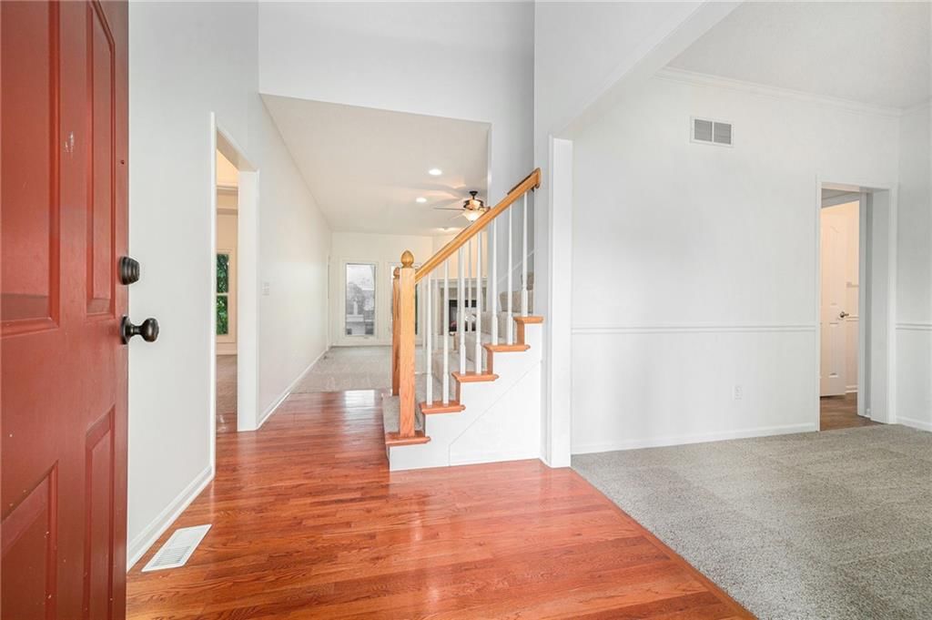 1112 White Birch Street — photo 4