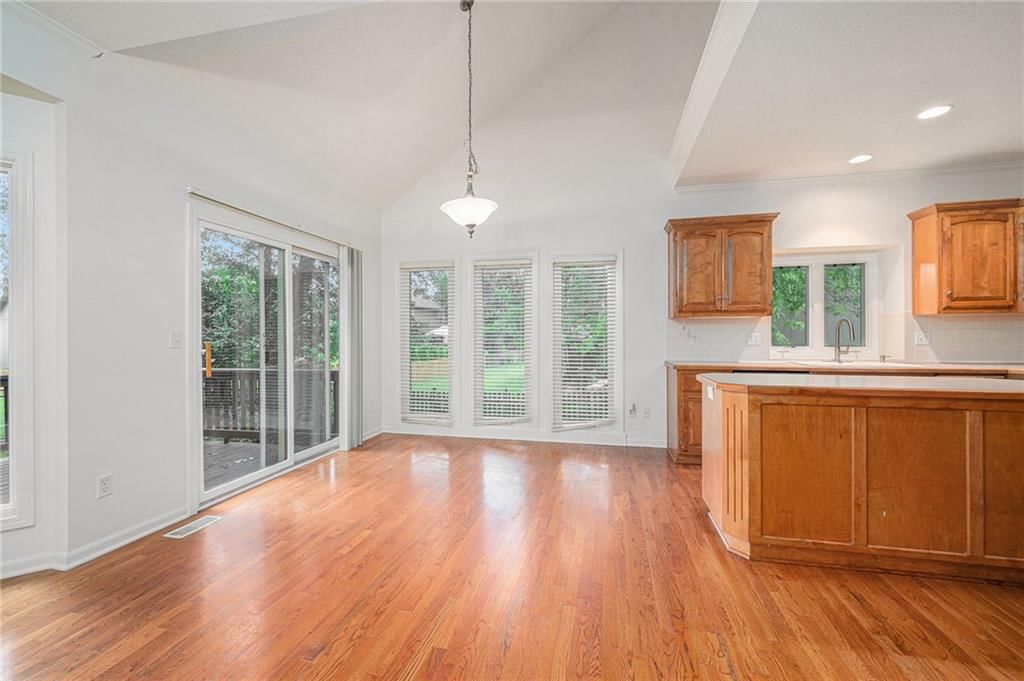 1112 White Birch Street — photo 9